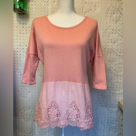 HANNAH Woman’s Sz Small 100% Cotton Lightweight Sweat Shirt with Scalloped Lace - Picture 8 of 8